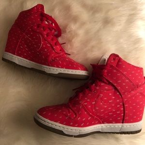 Nike red dunk sky hi